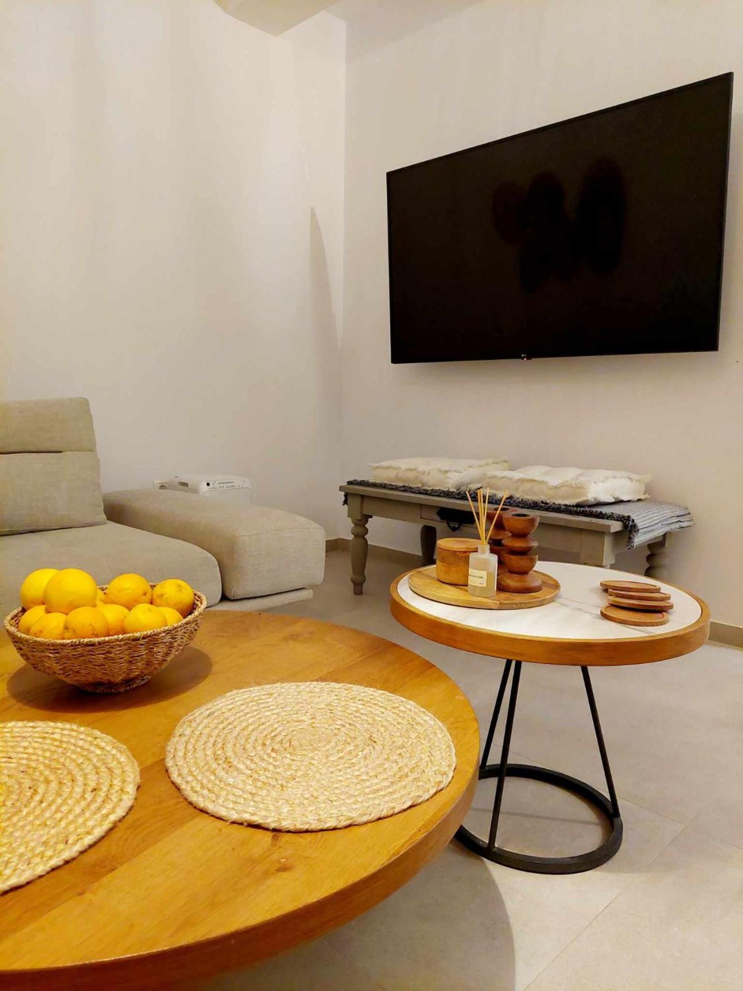 Maya Apartments, Modern And Convenient Apartments With Private Parking Скиатос Экстерьер фото