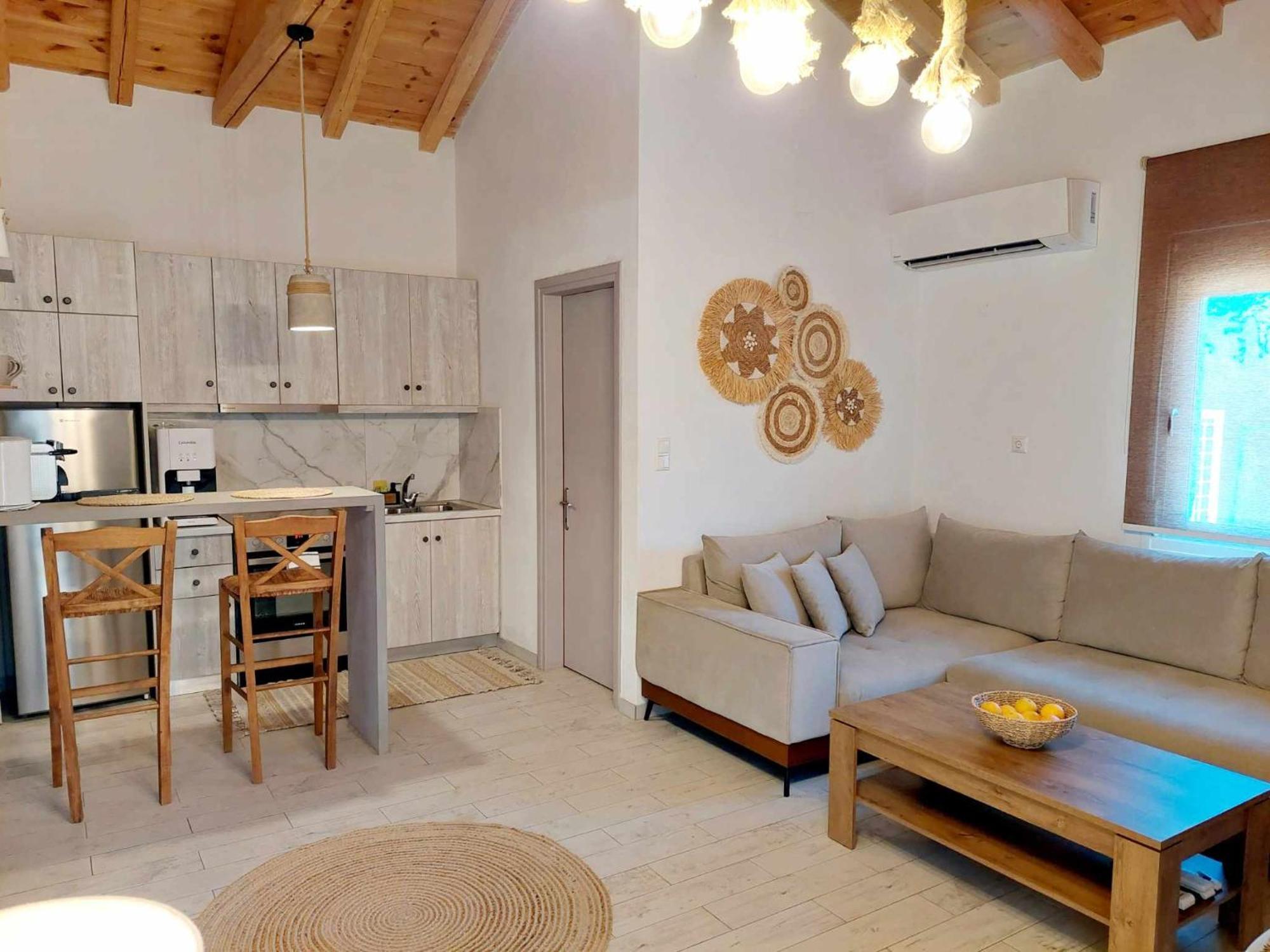 Maya Apartments, Modern And Convenient Apartments With Private Parking Скиатос Экстерьер фото