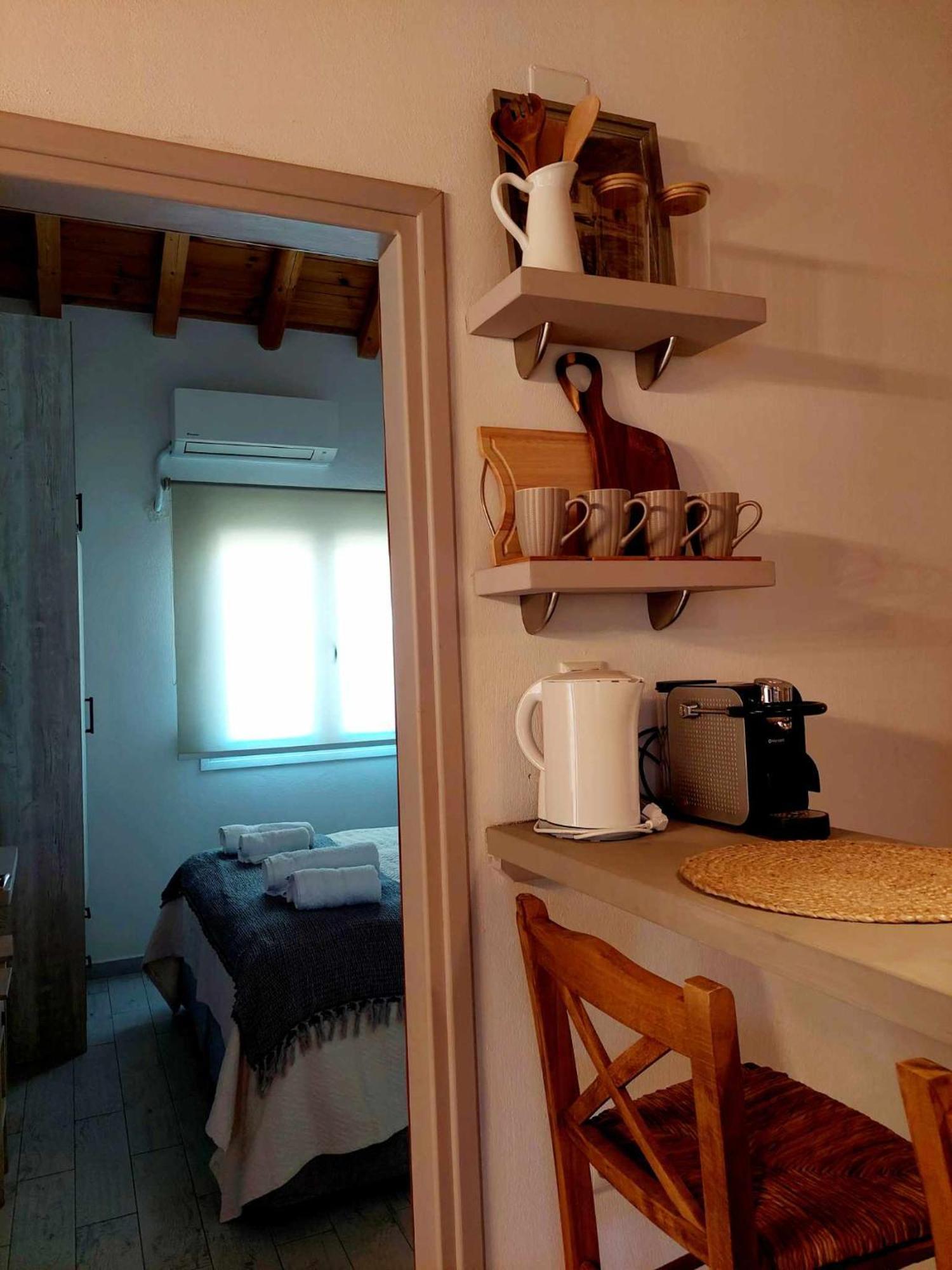Maya Apartments, Modern And Convenient Apartments With Private Parking Скиатос Экстерьер фото