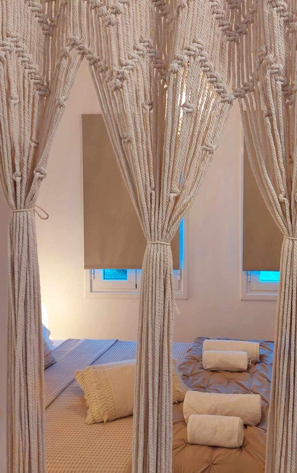 Maya Apartments, Modern And Convenient Apartments With Private Parking Скиатос Экстерьер фото