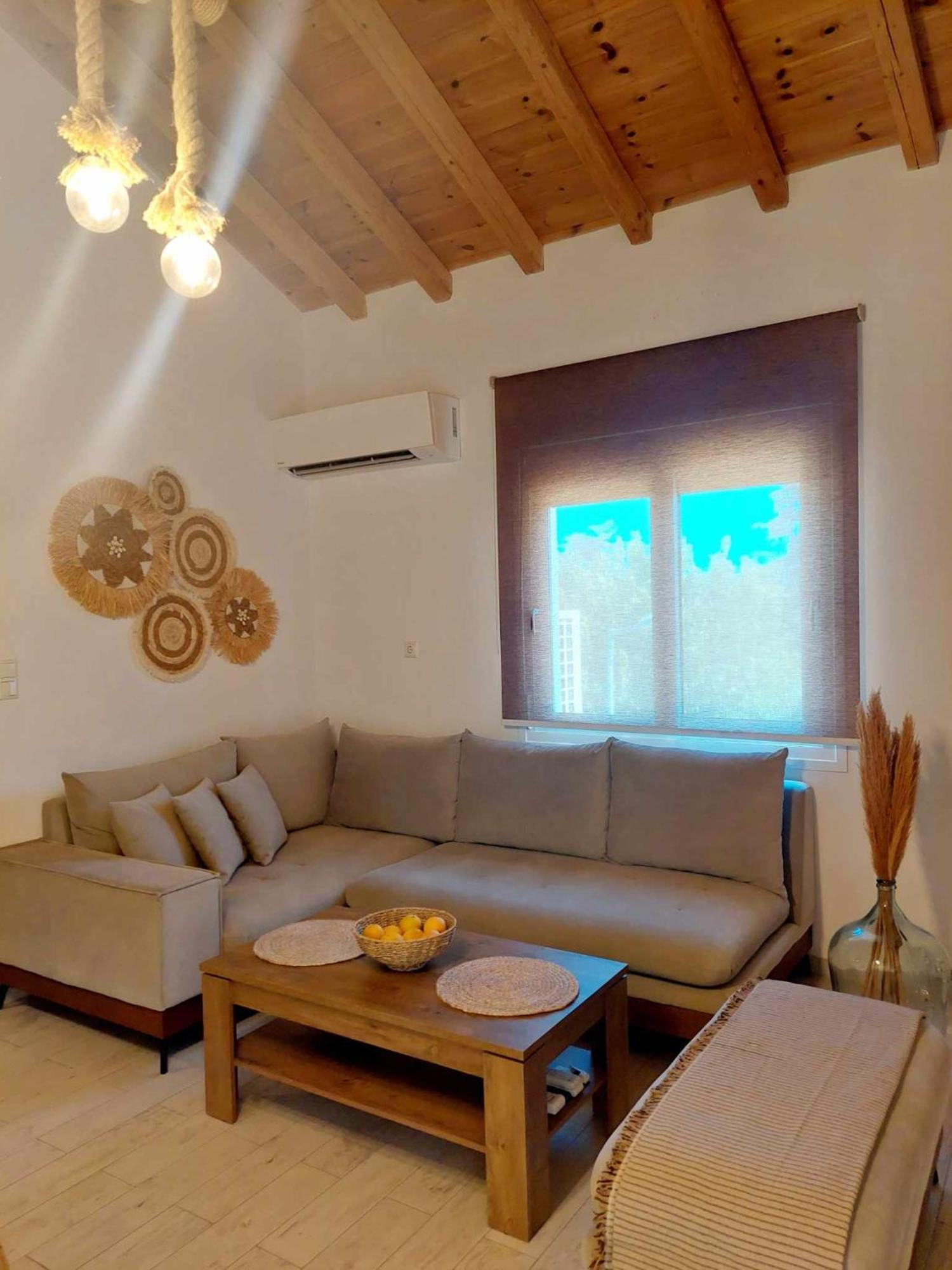 Maya Apartments, Modern And Convenient Apartments With Private Parking Скиатос Экстерьер фото