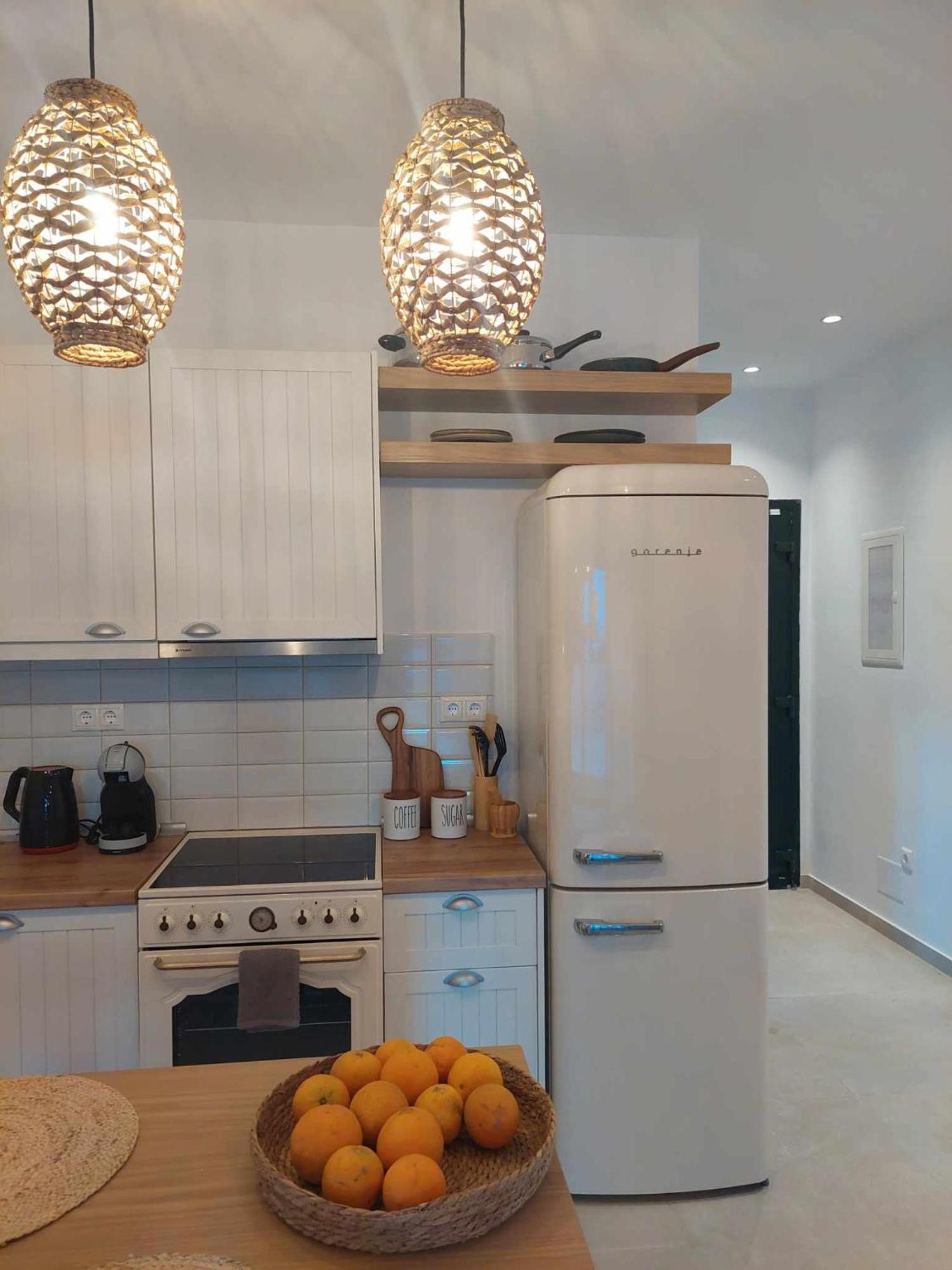 Maya Apartments, Modern And Convenient Apartments With Private Parking Скиатос Экстерьер фото
