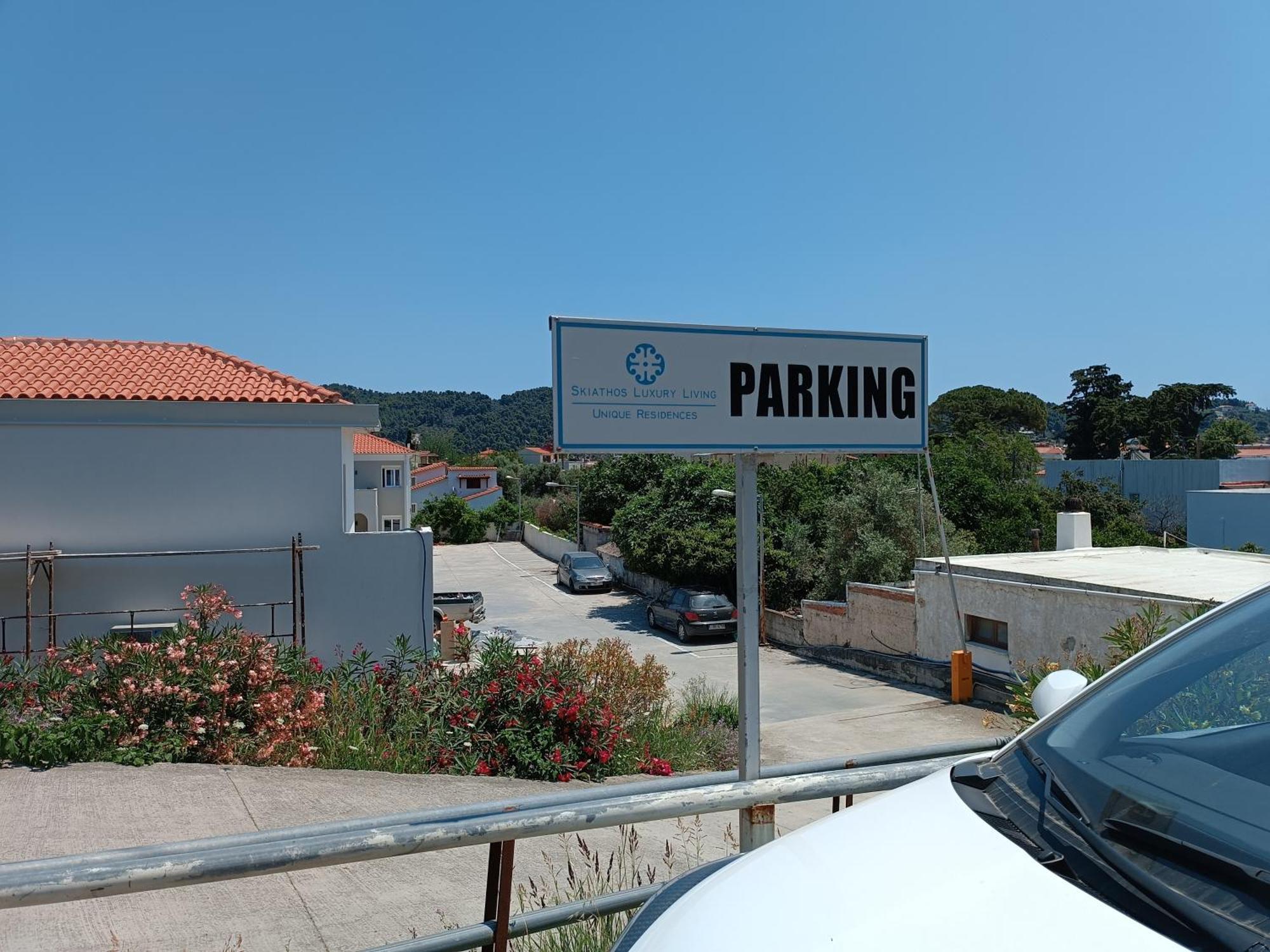 Maya Apartments, Modern And Convenient Apartments With Private Parking Скиатос Экстерьер фото